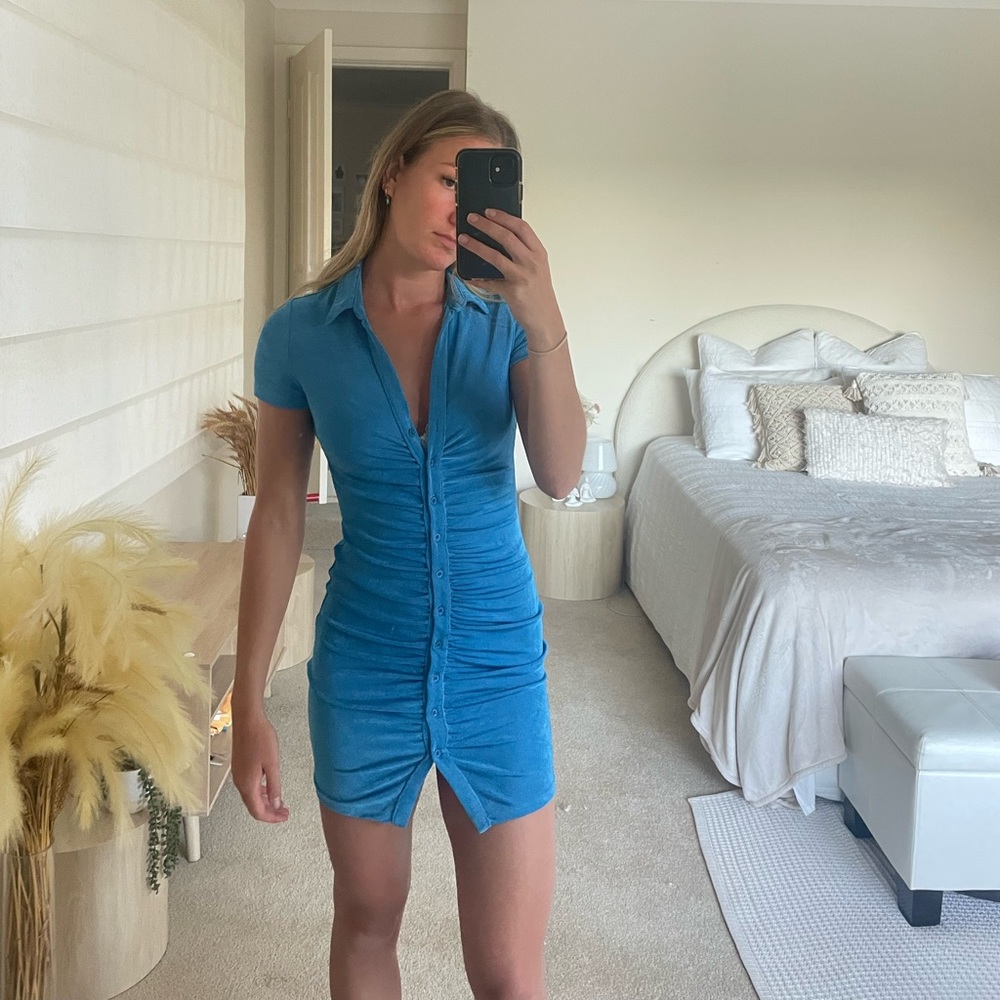 BLUE SHORT SLEEVE BUTTON UP DRESS - Picture 2 of 4